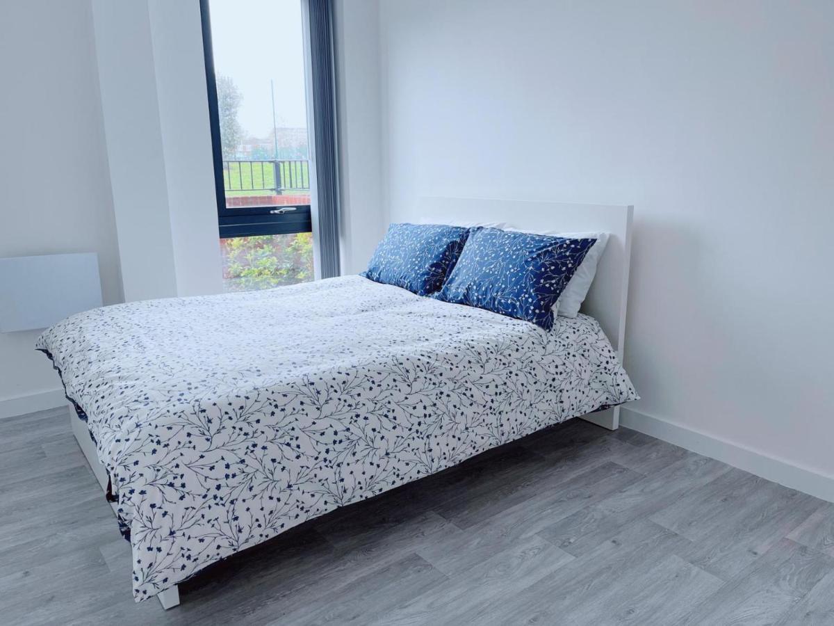 Modern House Hotel Манчестър Екстериор снимка