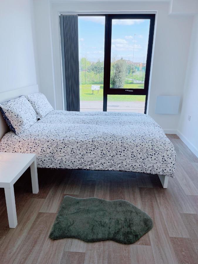 Modern House Hotel Манчестър Екстериор снимка
