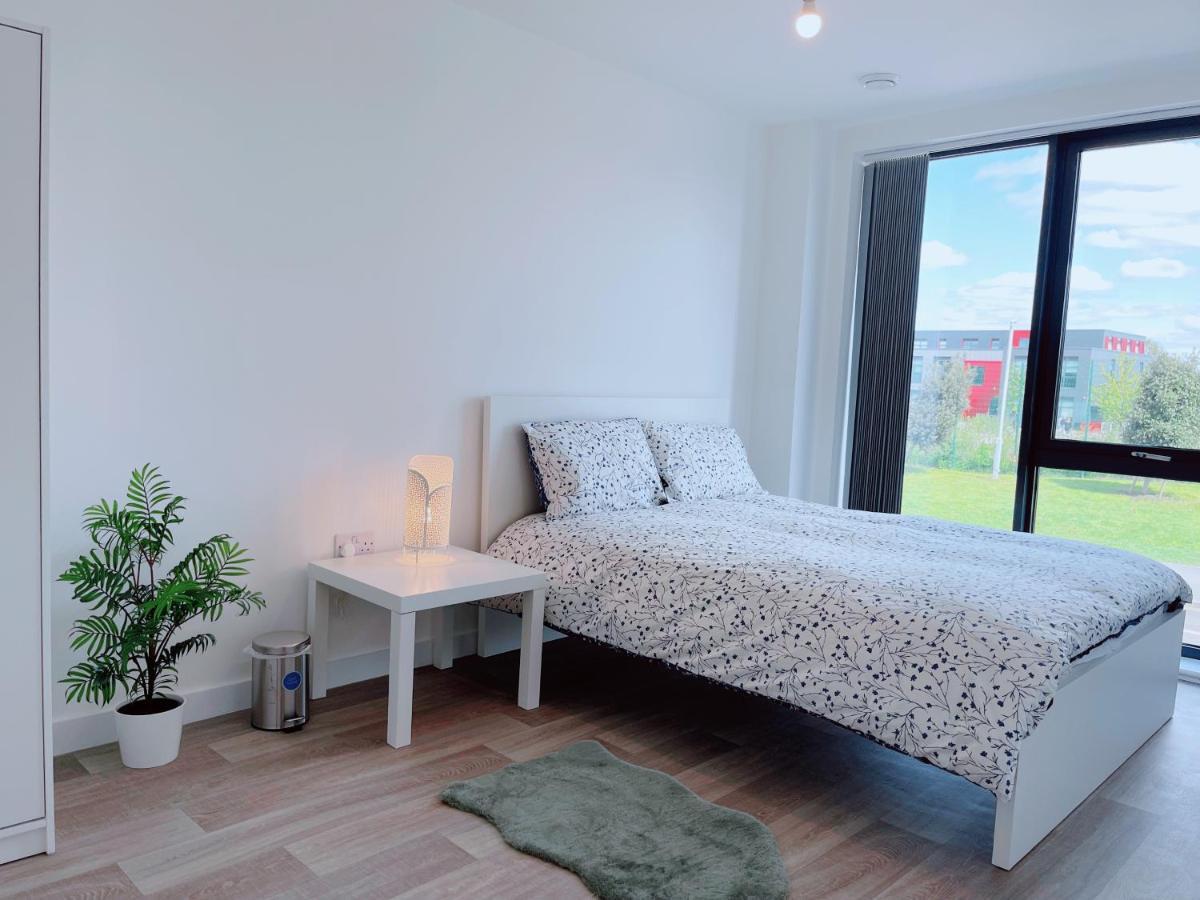 Modern House Hotel Манчестър Екстериор снимка